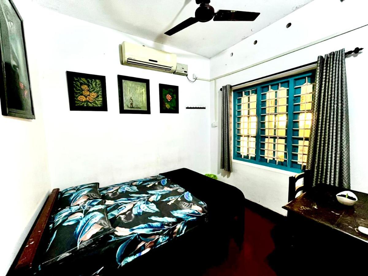 House In The Beach Alappuzha Exterior photo